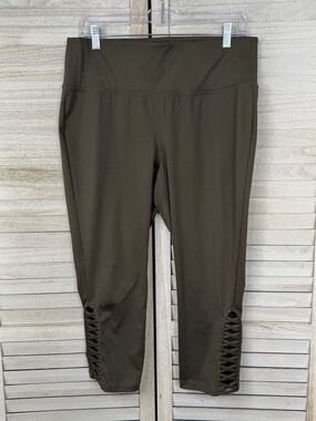 LIVI (Lane Bryant) Plus Size High Rise Active Crop Leggings w Lacing Olive-14/16